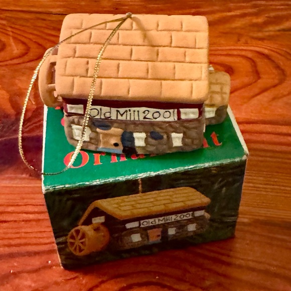 Set of 2 Vintage Badcock Bell Ornaments Old Mill & Post Office in Original Boxes - Picture 8 of 16